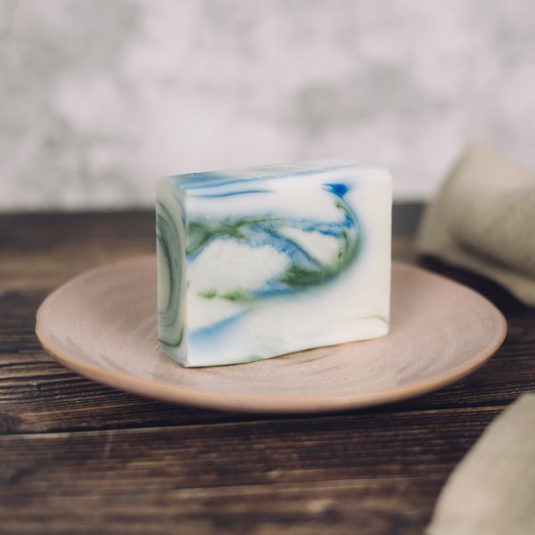 Luxurious handmade natural Peppermint Swirl Soap - Image 3